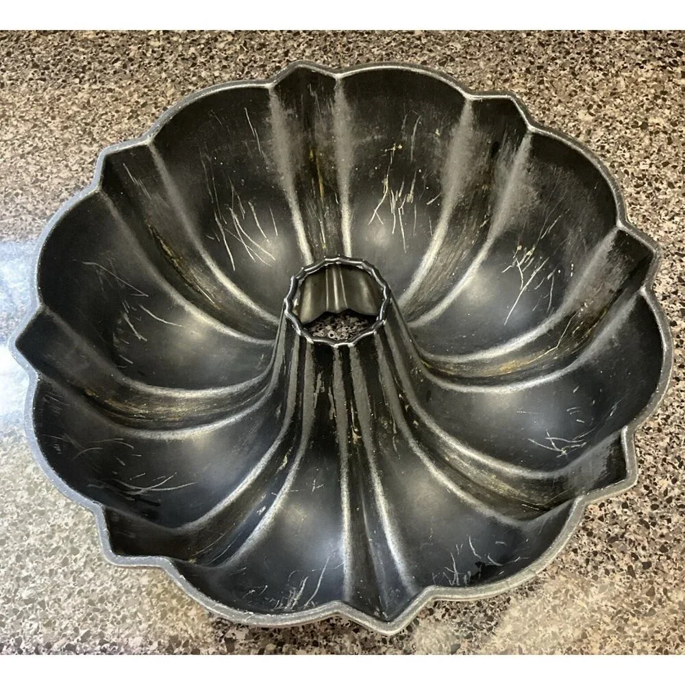 Vintage Heavy Duty Bundt Cake Pan Northland Aluminum Products USA Baking Cooking